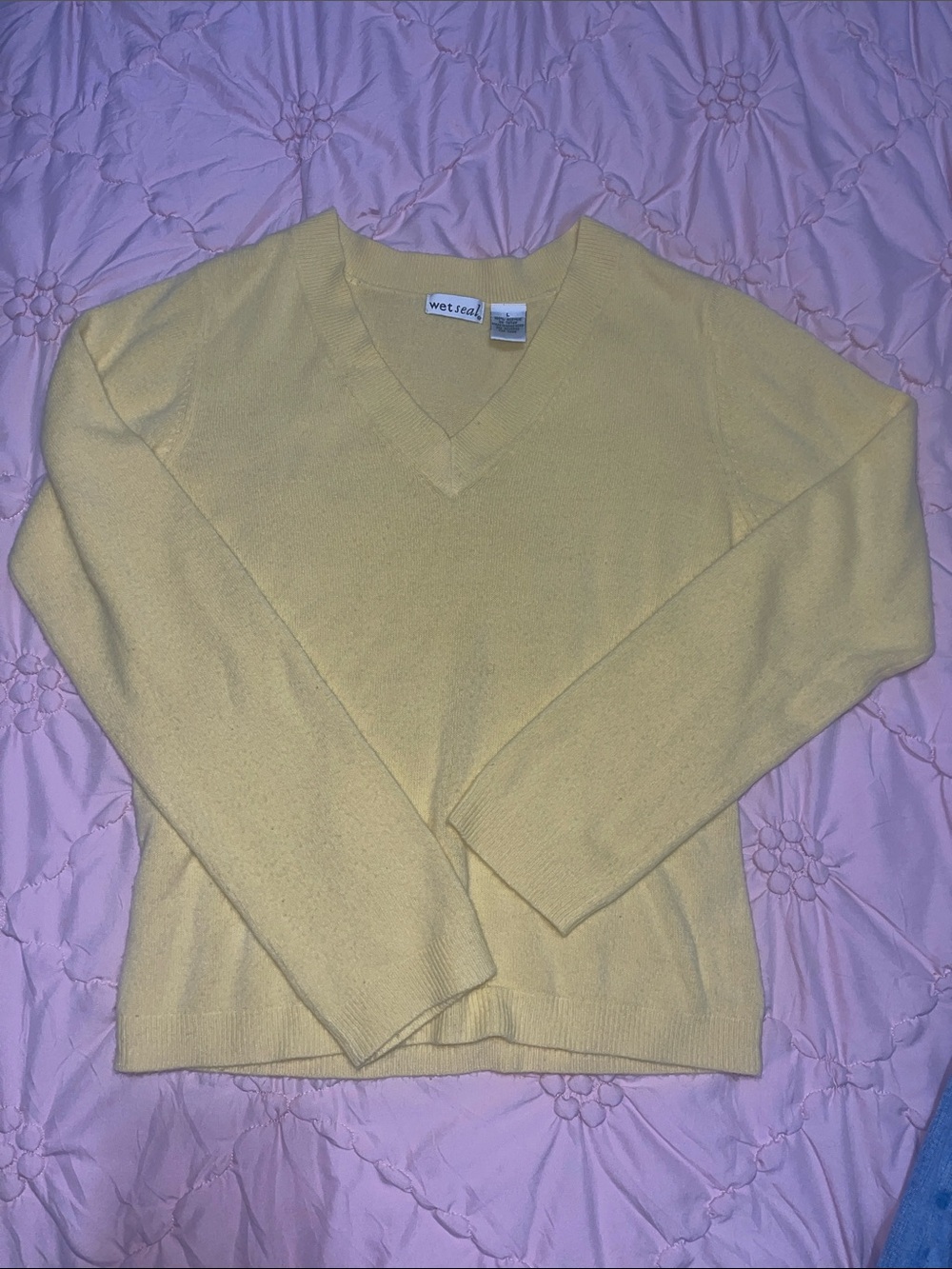 Wet Seal Light Yellow V-Neck Pullover Sweater soft and cuddly